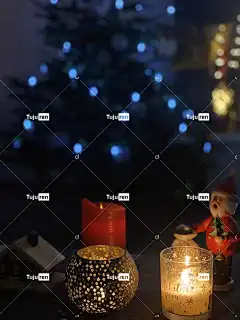 圣诞节 抽烟的男人 烛光 预期 背景 圣诞树 闪耀 美丽的壁纸