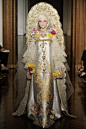 Christian Lacroix Couture | 收集#Christian Lacroix# 从2004-2009年的压轴婚纱。 ​​​​