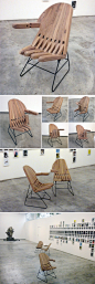 墨西哥艺术家佩德罗·雷耶斯(Pedro Reyes)设计的Mano Silla (=Hand Chair 手椅)。