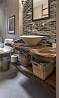 31+ Awesome Rustic Bathroom Ideas for Upgrade Your House #bathroomideas #bathroomdesign #bathroomremodel