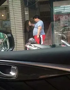表情包：不一样的肥宅