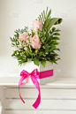 玫瑰,盒子,白色,粉色,叶子,绿色,三个物体,手艺,华丽的,插花