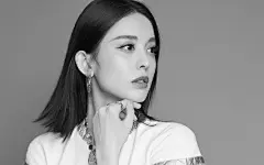 古力娜扎梦幻性感高清桌面壁纸