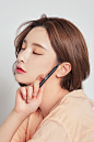 3CE SUPER SLIM PEN EYE LINER : 컬러는 선명하게, 눈꼬리는 날렵하게!  붓펜 라이너로 엣지있게 라인 그리기