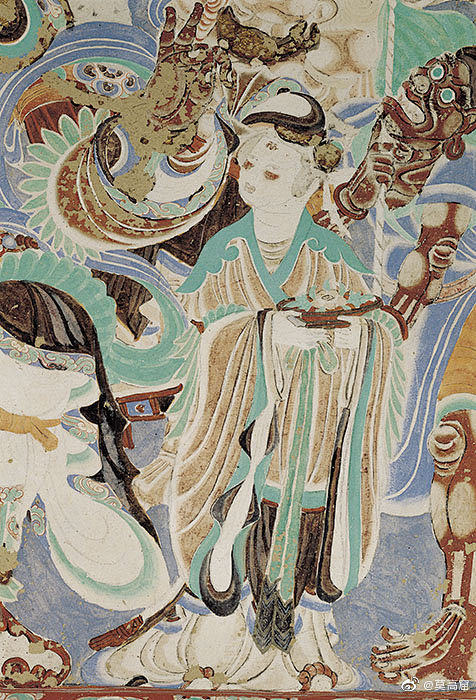 少女服饰遇见敦煌莫高窟第146窟五代侍女头戴很少见的