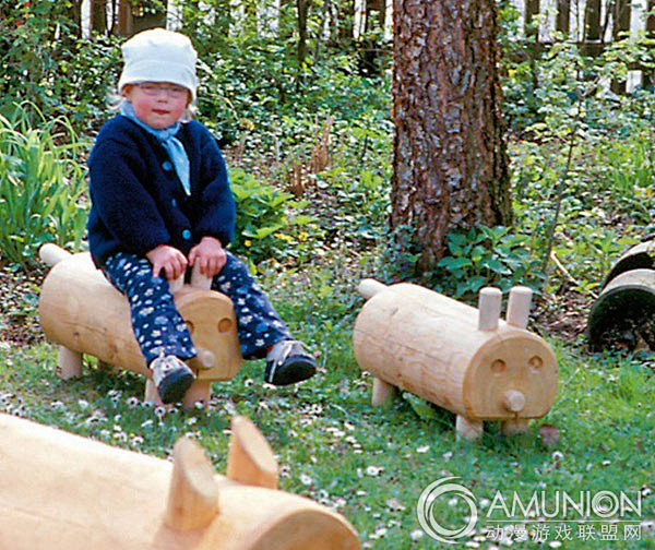 木制儿童游乐设备