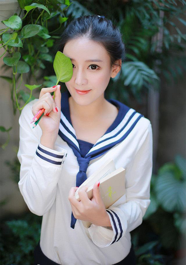 90后《李喆美》清纯街拍写真_推女神_俏...