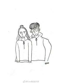 情侣装简笔画
#每天画唠##画画##画画打卡##手帐##手绘# ​​​​