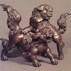 狂獅子置物 明治前期 銅•鋳造