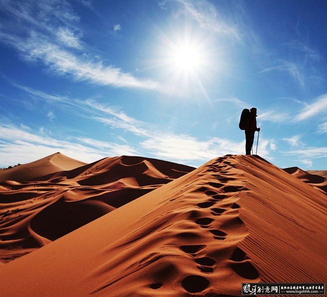 背景素材 高清沙漠背景图片 大漠旅行者 ...
