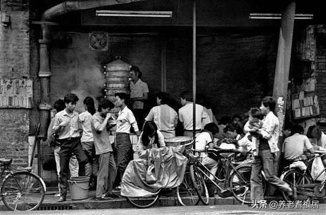 广州老照片：80年代的北京路、高第街煲仔...