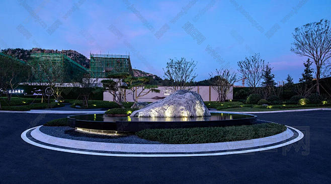 新中式示范区入口圆形叠水跌水水景 禅意水景 景石置石 造型松 交通岛绿化
