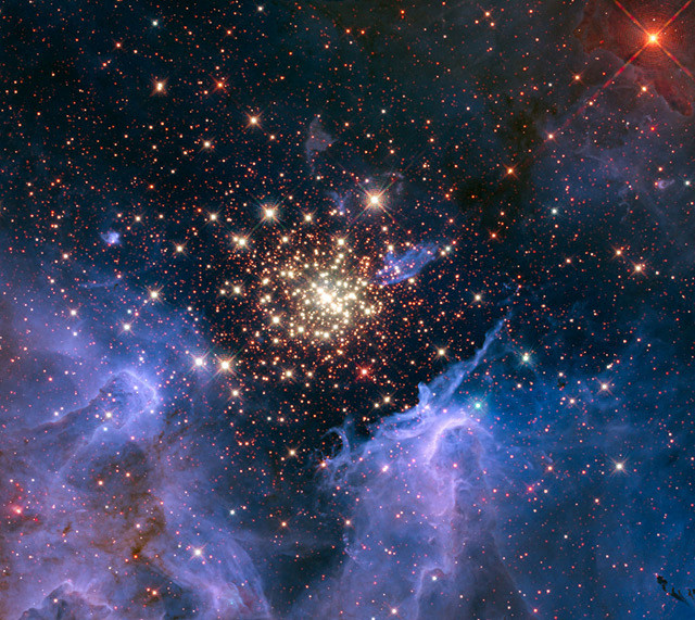 『太空摄影』12张最美的宇宙“烟花”照片...