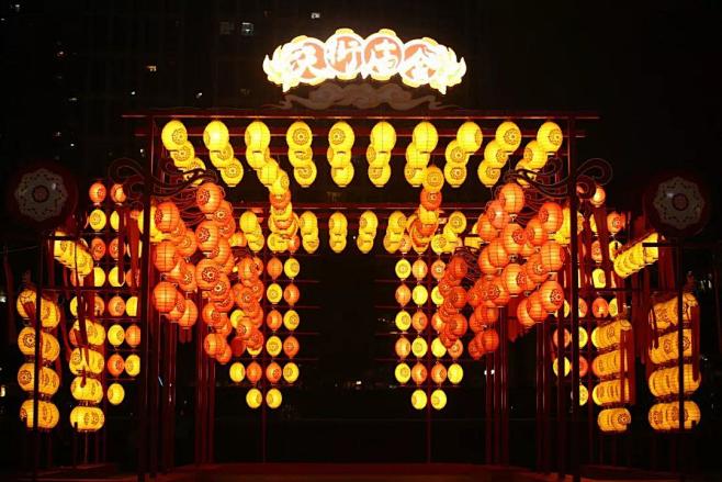 夏天来了！这款艺术灯光装置让我们重新相遇...