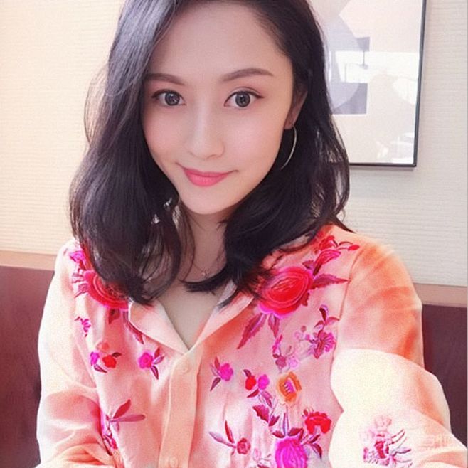 35岁女领导离异3次后，想要老牛吃嫩草，我该答应吗__00