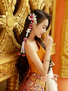天冷了，那就飞来西双版纳晒太阳#傣族姑娘