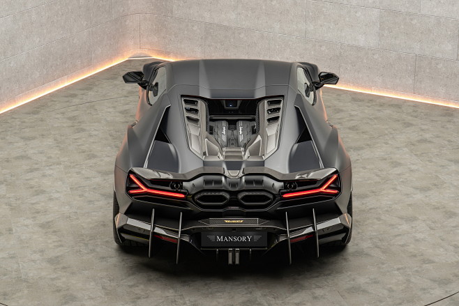 Mansory 的 Lambo Revu...