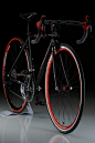 ♂ Black bicycle with touch of red