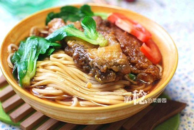 “鱼肉外酥里嫩、汤汁咸鲜适口”的江南风味...