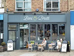 样机 【酷图网】品牌,VIS,样机,包装设计,logo展示,产品展示,信封,画册,画框,工作牌,海报,名片,服饰,餐饮,工作,办公,手绘画