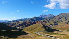 中国青海卓尔山祁连山风景区美丽的自然景观。