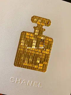 【时尚】Chanel精品的新年贺卡_2_Mr Midas_来自小红书网页版