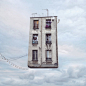 飞屋完整版 Flying Houses by Laurent Chéhère - 灵感日报 : “这些飞屋都是我在巴黎著名地区如梅尼蒙坦（Ménilmontant）和贝尔维尔（Belleville）旅行时采集的创作素材”Laurent Chéhère解释说：“老巴黎诗一样的视觉场景给了我许多的创作灵感”