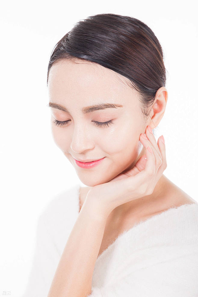 水润 敷面膜之后彩妆 眼妆 唇妆护肤美妆...