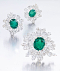 Lot 600 - EMERALD AND DIAMOND BROOCH AND A PAIR OF EAR CLIPS, BULGARI