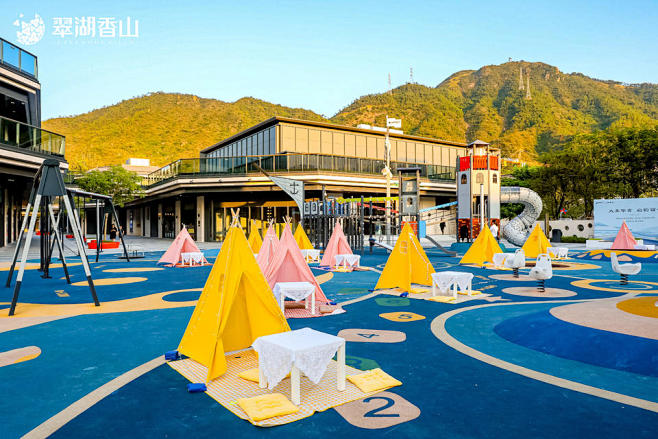 翠湖香山游园会市集，更多高清无水印照片请...