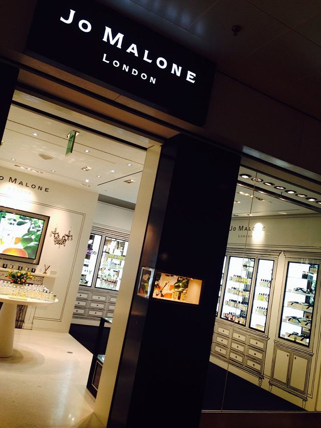 被狂踩的Jo Malone，奇怪了，国内...