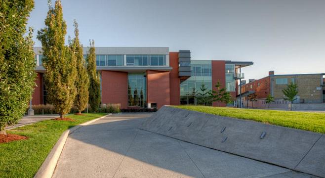 Welland Canal Park &...