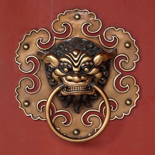 File:Doorknob buddhi...