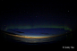 寒冷黑夜中的舞动色彩 北纬70度格陵兰岛峡湾看北极光