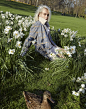 CaraDelevingne#Cara Delevingne#
你抽为Burberry拍摄的一组大片，"Her Blossom"，我迷恋了～