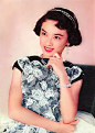 石慧 Hui Shi演员、副导演
生于1934 中国，江苏南充
主要作品：
《笑笑笑》 - 1960年