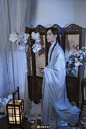 君子怀幽趣，谦恭礼乐才。

经心皆识见，书史尽通该。

————————————
出镜： 颻君
摄影/后期：@無非妃 ...展开全文c