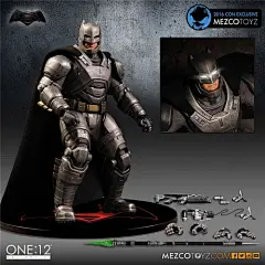 MEZCO TOYZ Batman v Superman Dawn of Justice Armored Batman 1:12 PVC Action Figure Collectible Model | 又拍图片管家