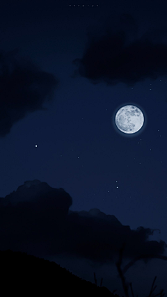 Moon`馍馍采集到『 这是谁的月亮 』