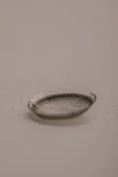 镜片隐形眼镜护眼爱眼日近视眼摄影图