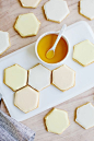 Honeycomb cookies | Table | Pinterest