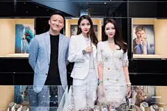 Baby真人太美了说话也好温柔 ​​​​