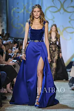 仙裙流转，星空变幻：Elie Saab高定秀，海报网带你亲临2017秋冬高定时装周！