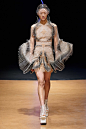 荷兰知名女设计师个性高级定制时尚品牌 Iris van Herpen（艾里斯•范•荷本）2020春夏定制系列