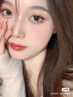 stacey鹿采集到美妆模特