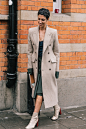LFW FALL 18/19 STREET STYLE III | 拼贴复古