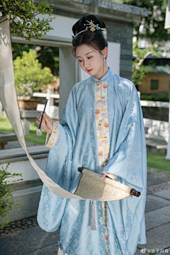 小手丫采集到汉服古装