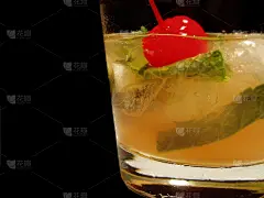鸡尾酒,守门员,杜松子,水平画幅,玻璃,玻璃杯,含酒精饮料,果汁,饮料,黑色背景_4711765277