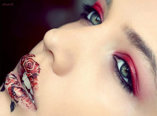【妆】一朵盛开唇边的红玫瑰
