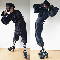 狂奔人马采集到动作姿势